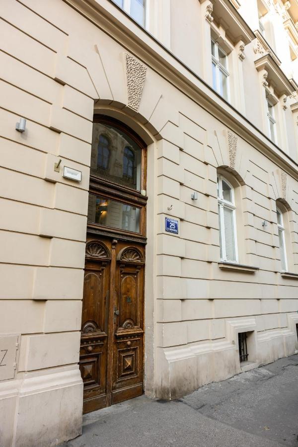 Native Apartments Studencka 25 Краков Экстерьер фото
